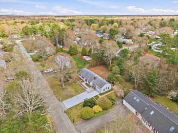 53 Hadrada Ln, Barnstable, Massachusetts, 3 Bedrooms Bedrooms, 5 Rooms Rooms,2 BathroomsBathrooms,Residential,For Sale,Hadrada Ln,73513305