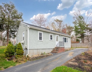 29 Arboretum Rd, Plymouth, Massachusetts, 3 Bedrooms Bedrooms, 5 Rooms Rooms,1 BathroomBathrooms,Residential,For Sale,Arboretum Rd,73513584