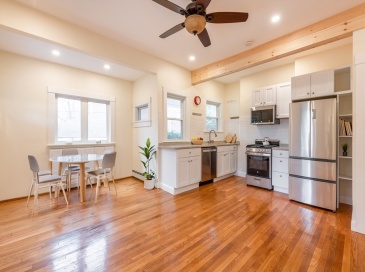 12 Rindge Avenue, Cambridge, Massachusetts, 1 Bedroom Bedrooms, 3 Rooms Rooms,1 BathroomBathrooms,Residential Lease,For Rent,Rindge Avenue,73513596