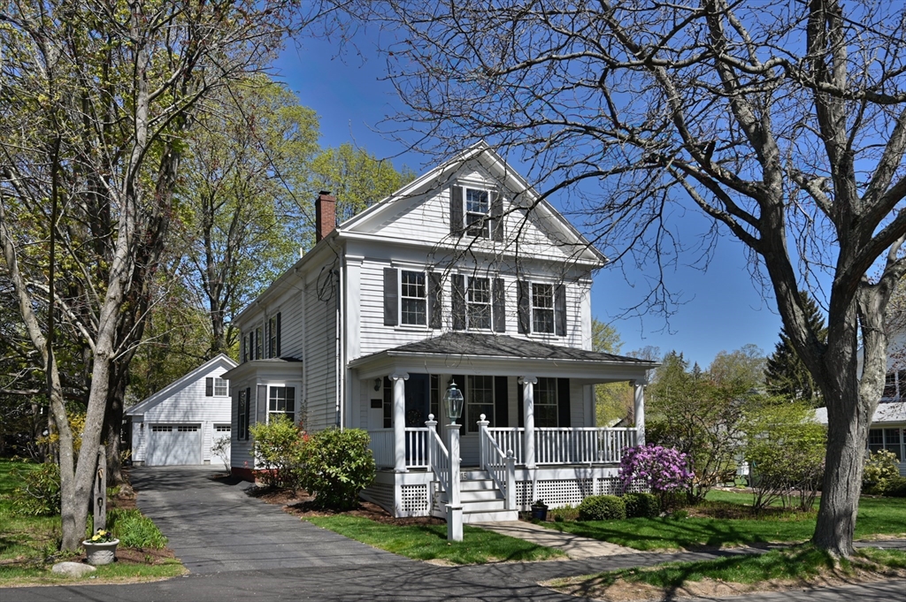 115 Prescott Street, Reading, Massachusetts, 3 Bedrooms Bedrooms, 9 Rooms Rooms,2 BathroomsBathrooms,Residential,For Sale,Prescott Street,73513598