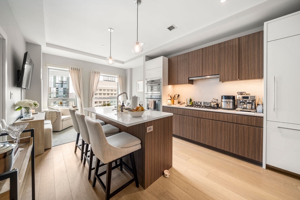 100 Shawmut Ave, Boston, Massachusetts, 1 Bedroom Bedrooms, 2 Rooms Rooms,1 BathroomBathrooms,Residential,For Sale,Shawmut Ave,73513337