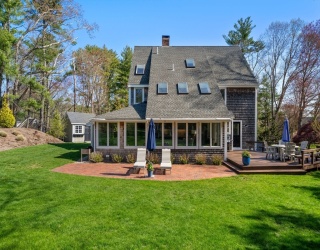 19 Saltmeadow Ln, Duxbury, Massachusetts, 4 Bedrooms Bedrooms, 8 Rooms Rooms,3 BathroomsBathrooms,Residential,For Sale,Saltmeadow Ln,73513329