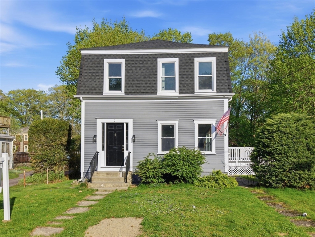 7 Myrtle St, Middleboro, Massachusetts, 4 Bedrooms Bedrooms, 7 Rooms Rooms,2 BathroomsBathrooms,Residential,For Sale,Myrtle St,73507608