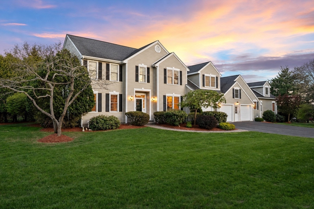 2 Bartlett Road, Westford, Massachusetts, 4 Bedrooms Bedrooms, 14 Rooms Rooms,3.5 BathroomsBathrooms,Residential,For Sale,Bartlett Road,73513009