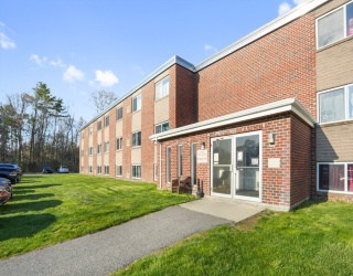 2120 Phillips Road, New Bedford, Massachusetts, 2 Bedrooms Bedrooms, 4 Rooms Rooms,1 BathroomBathrooms,Residential,For Sale,Phillips Road,73512965