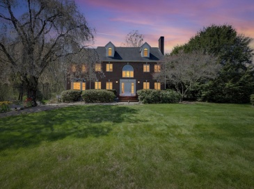 14 Mctaggart St, Westborough, Massachusetts, 5 Bedrooms Bedrooms, 10 Rooms Rooms,3 BathroomsBathrooms,Residential,For Sale,Mctaggart St,73513203