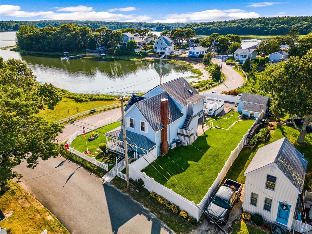 27 West Blvd, Wareham, Massachusetts, 4 Bedrooms Bedrooms, 8 Rooms Rooms,2.5 BathroomsBathrooms,Residential,For Sale,West Blvd,73513369