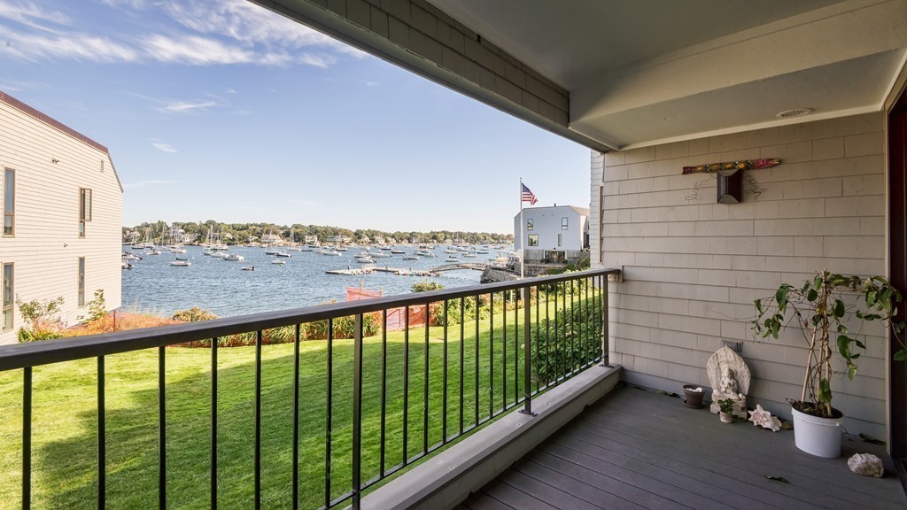 31 Constitution Way, Marblehead, Massachusetts, 2 Bedrooms Bedrooms, 4 Rooms Rooms,1.5 BathroomsBathrooms,Residential Lease,For Rent,Constitution Way,73513633