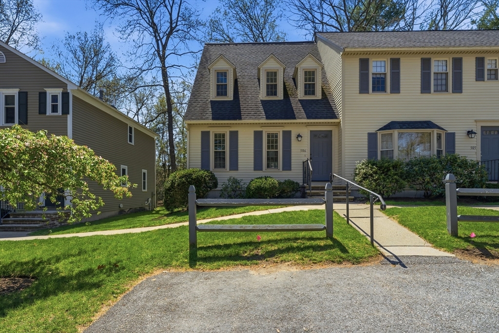 506 Wellman Ave, Chelmsford, Massachusetts, 3 Bedrooms Bedrooms, 5 Rooms Rooms,2.5 BathroomsBathrooms,Residential,For Sale,Wellman Ave,73513038