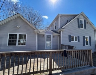 171 Mendon Road, Attleboro, Massachusetts, 3 Bedrooms Bedrooms, 6 Rooms Rooms,1.5 BathroomsBathrooms,Residential Lease,For Rent,Mendon Road,73513226