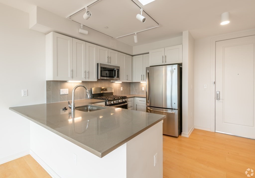 77 New, Cambridge, Massachusetts, 1 Bedroom Bedrooms, 2 Rooms Rooms,1 BathroomBathrooms,Residential Lease,For Rent,New,73489751