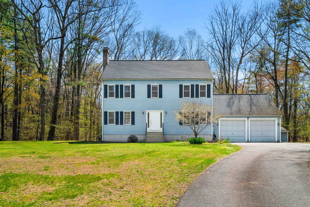 71 Mclains Woods Rd, Groton, Massachusetts, 4 Bedrooms Bedrooms, 8 Rooms Rooms,2.5 BathroomsBathrooms,Residential,For Sale,Mclains Woods Rd,73513382