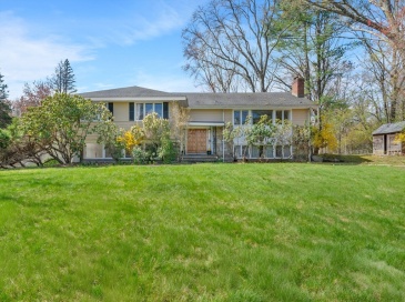 14 October Ln, Weston, Massachusetts, 5 Bedrooms Bedrooms, 9 Rooms Rooms,3 BathroomsBathrooms,Residential,For Sale,October Ln,73513256