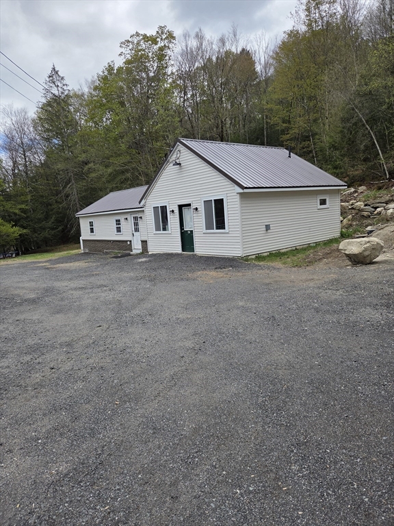 47 Goshen Road, Williamsburg, Massachusetts, 1 Bedroom Bedrooms, 4 Rooms Rooms,1 BathroomBathrooms,Residential,For Sale,Goshen Road,73513265