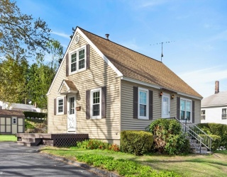 75 Connors St, Fitchburg, Massachusetts, 3 Bedrooms Bedrooms, 6 Rooms Rooms,1 BathroomBathrooms,Residential,For Sale,Connors St,73513022