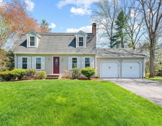 151 Cranberry Rd, North Attleboro, Massachusetts, 3 Bedrooms Bedrooms, 7 Rooms Rooms,2.5 BathroomsBathrooms,Residential,For Sale,Cranberry Rd,73513043
