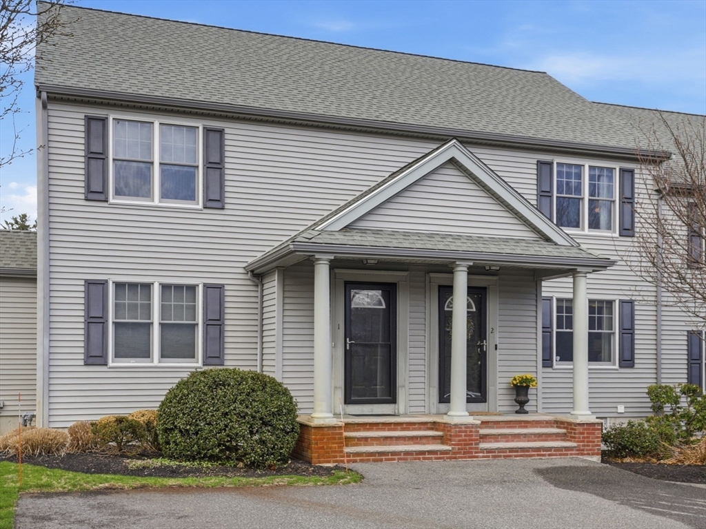300 Justin Dr., Weymouth, Massachusetts, 2 Bedrooms Bedrooms, 5 Rooms Rooms,1.5 BathroomsBathrooms,Residential,For Sale,Justin Dr.,73513672