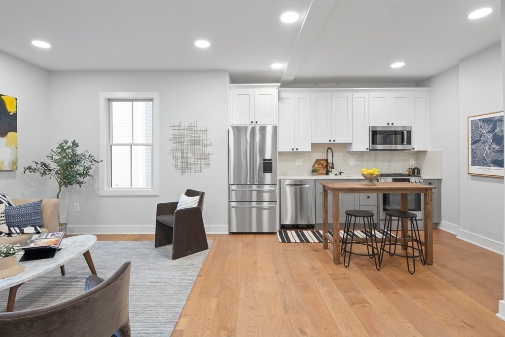 292 Prospect Street, Cambridge, Massachusetts, 1 Bedroom Bedrooms, 2 Rooms Rooms,1 BathroomBathrooms,Residential Lease,For Rent,Prospect Street,73504611