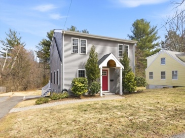 54 Union Street, Natick, Massachusetts, 4 Bedrooms Bedrooms, 6 Rooms Rooms,1.5 BathroomsBathrooms,Residential,For Sale,Union Street,73492436