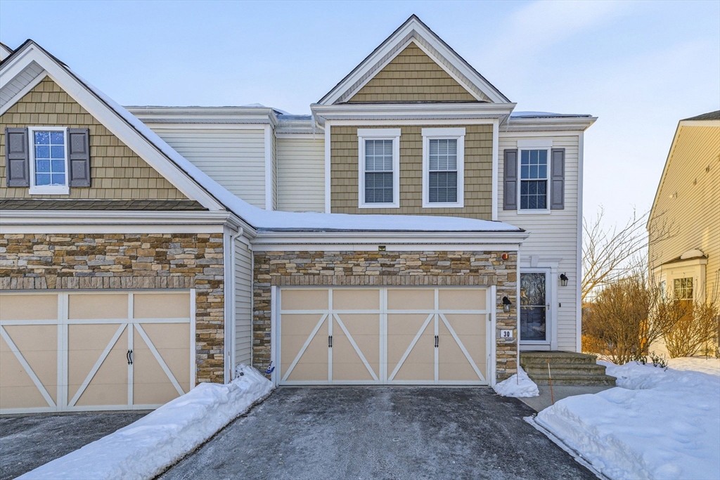30 Wayside Dr, Hopkinton, Massachusetts, 2 Bedrooms Bedrooms, 5 Rooms Rooms,3.5 BathroomsBathrooms,Residential,For Sale,Wayside Dr,73492771