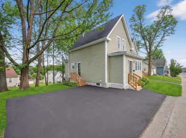 45B Fruit Street, Leominster, Massachusetts, 3 Bedrooms Bedrooms, 6 Rooms Rooms,2 BathroomsBathrooms,Residential,For Sale,Fruit Street,73491336