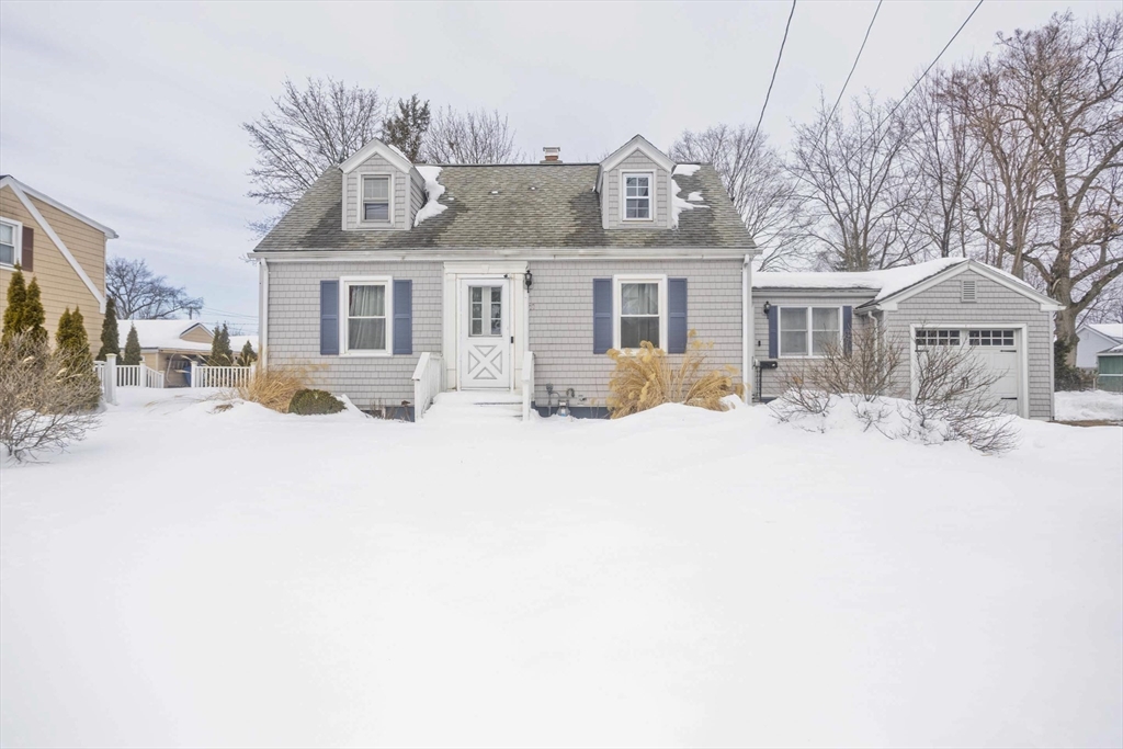 70 Chateaugay St, Chicopee, Massachusetts, 4 Bedrooms Bedrooms, 7 Rooms Rooms,1 BathroomBathrooms,Residential,For Sale,Chateaugay St,73476448