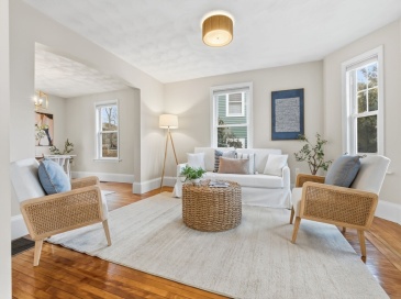 5 Pickett St, Beverly, Massachusetts, 4 Bedrooms Bedrooms, 8 Rooms Rooms,2.5 BathroomsBathrooms,Residential,For Sale,Pickett St,73497408
