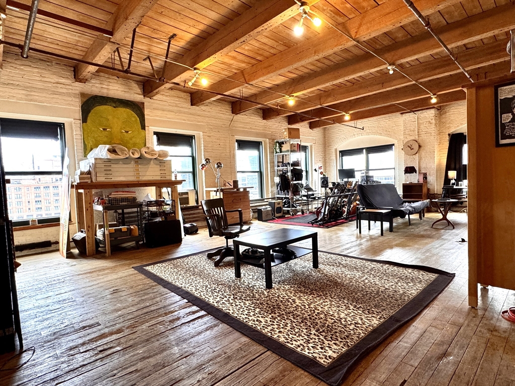 249 A, Boston, Massachusetts, 1 Bedroom Bedrooms, 4 Rooms Rooms,0.5 BathroomBathrooms,Residential,For Sale,A,73513743