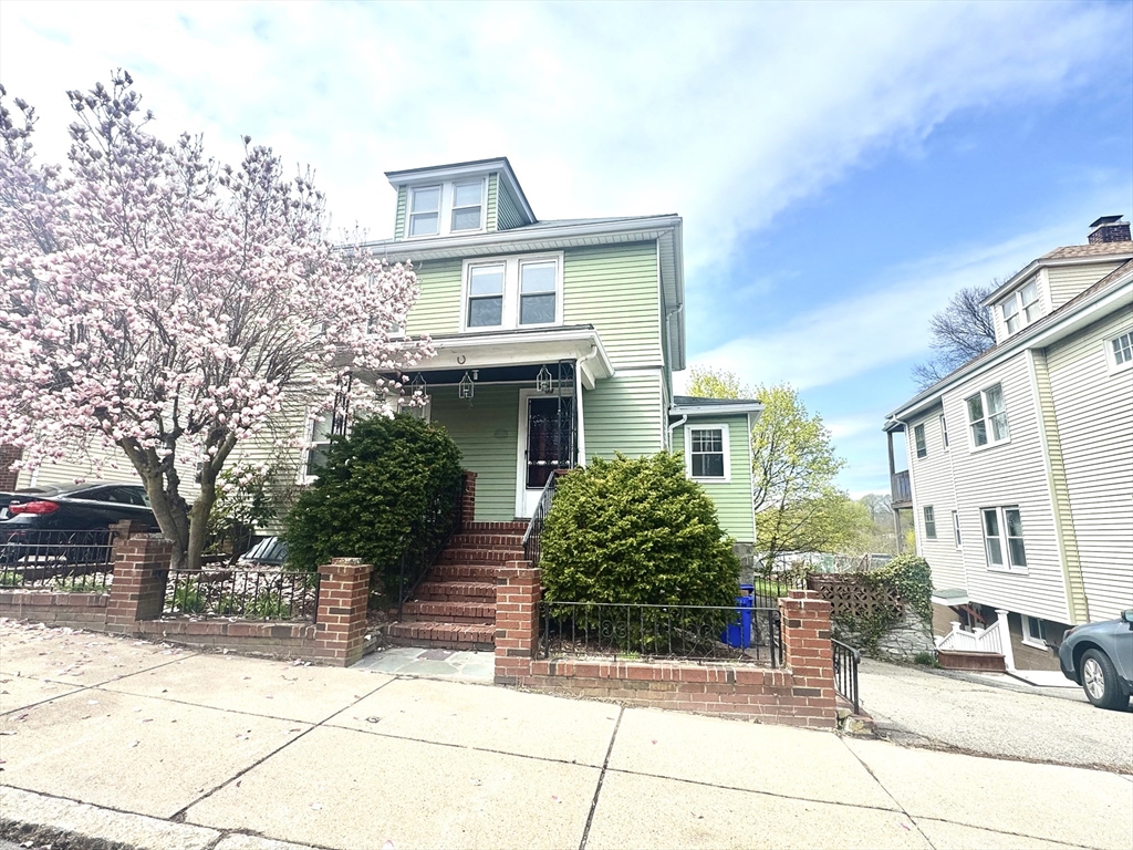53 Breck Ave, Boston, Massachusetts, 3 Bedrooms Bedrooms, 7 Rooms Rooms,1.5 BathroomsBathrooms,Residential Lease,For Rent,Breck Ave,73513782