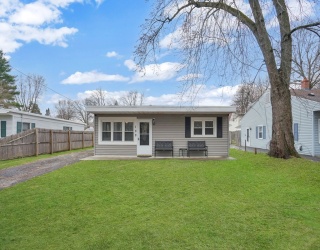 130 Fieldston St, Springfield, Massachusetts, 3 Bedrooms Bedrooms, 5 Rooms Rooms,1 BathroomBathrooms,Residential,For Sale,Fieldston St,73513736