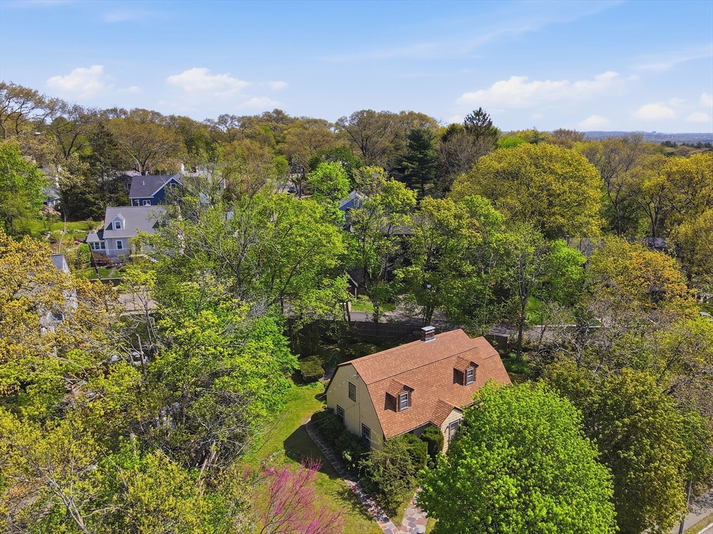 765 Concord Tpke, Arlington, Massachusetts, 2 Bedrooms Bedrooms, 5 Rooms Rooms,1 BathroomBathrooms,Residential,For Sale,Concord Tpke,73513861