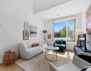 3171 Washington St, Boston, Massachusetts, 1 Bedroom Bedrooms, 4 Rooms Rooms,1 BathroomBathrooms,Residential,For Sale,Washington St,73513957