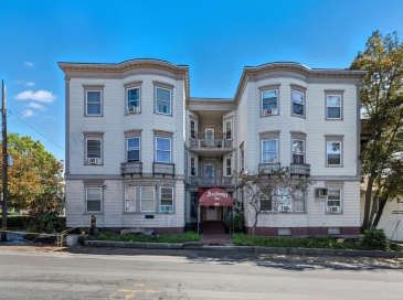 162 Warren Ave, Brockton, Massachusetts, 36 Bedrooms Bedrooms, 54 Rooms Rooms,12 BathroomsBathrooms,Residential Income,For Sale,Warren Ave,73513906