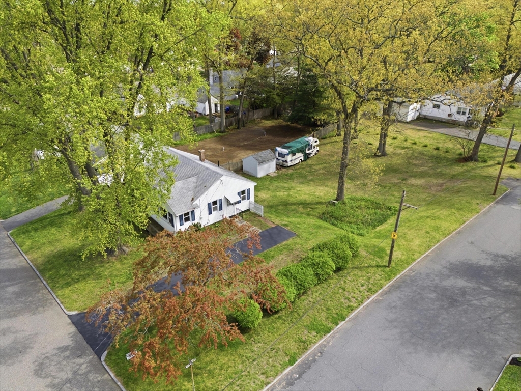 129 Cooper St, Springfield, Massachusetts, 3 Bedrooms Bedrooms, 5 Rooms Rooms,1 BathroomBathrooms,Residential,For Sale,Cooper St,73513996