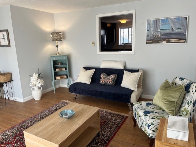 8 Royal Dane Dr, Marshfield, Massachusetts, 2 Bedrooms Bedrooms, 4 Rooms Rooms,1 BathroomBathrooms,Residential,For Sale,Royal Dane Dr,73514192