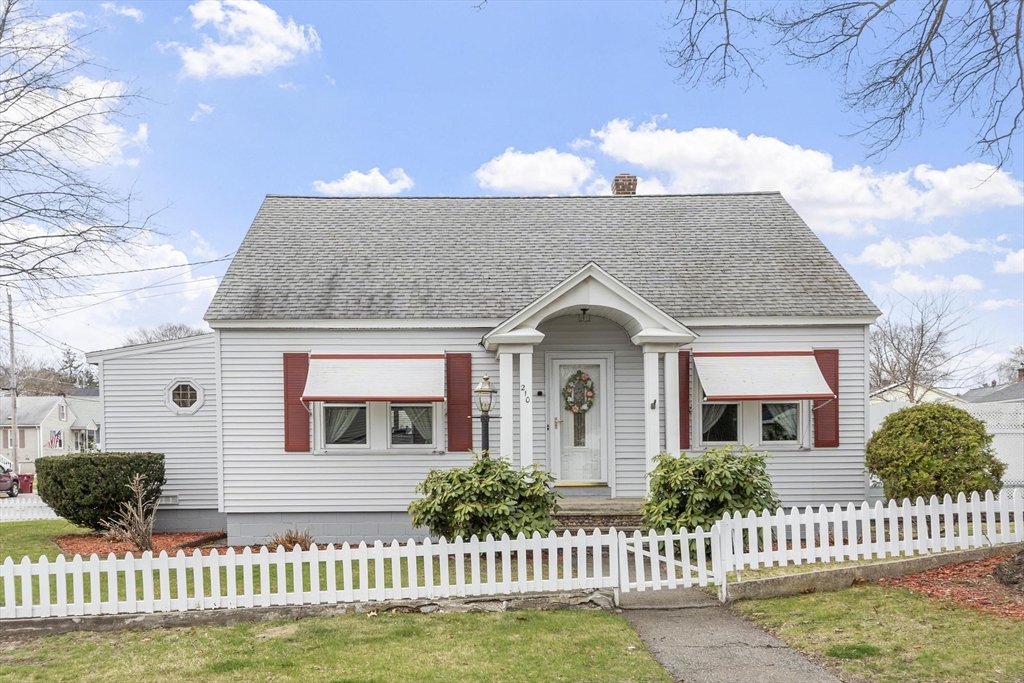 210 7th Avenue, Lowell, Massachusetts, 4 Bedrooms Bedrooms, 7 Rooms Rooms,1 BathroomBathrooms,Residential,For Sale,7th Avenue,73514085
