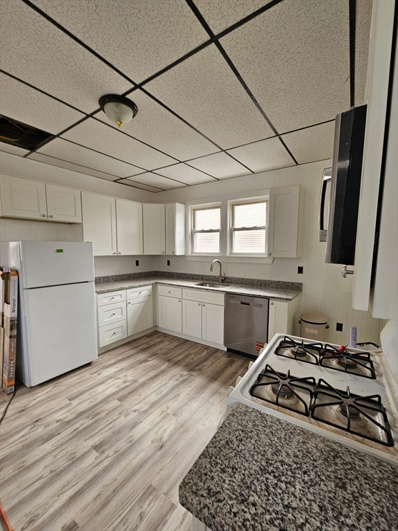 162 Prospect, Lawrence, Massachusetts, 2 Bedrooms Bedrooms, 4 Rooms Rooms,1 BathroomBathrooms,Residential Lease,For Rent,Prospect,73514210