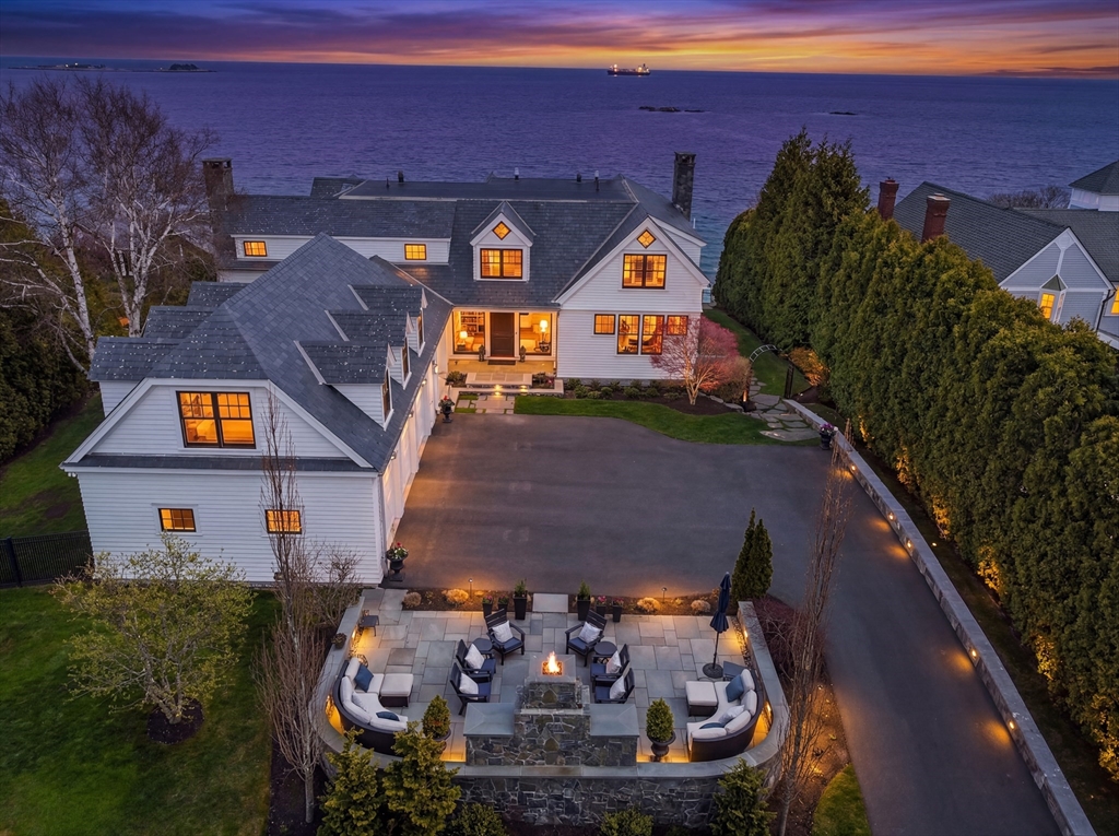 10 West Orchard Street, Marblehead, Massachusetts, 5 Bedrooms Bedrooms, 14 Rooms Rooms,6 BathroomsBathrooms,Residential,For Sale,West Orchard Street,73514222