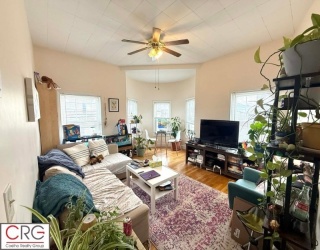 94 Spring St., Medford, Massachusetts, 2 Bedrooms Bedrooms, 4 Rooms Rooms,1 BathroomBathrooms,Residential Lease,For Rent,Spring St.,73513985