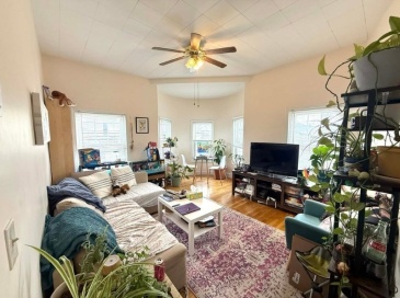 94 Spring St., Medford, Massachusetts, 2 Bedrooms Bedrooms, 4 Rooms Rooms,1 BathroomBathrooms,Residential Lease,For Rent,Spring St.,73513985 94 Spring St., Medford, Massachusetts, 2 Bedrooms Bedrooms, 4 Rooms Rooms,1 BathroomBathrooms,Residential Lease,For Rent,Spring St.,73513985