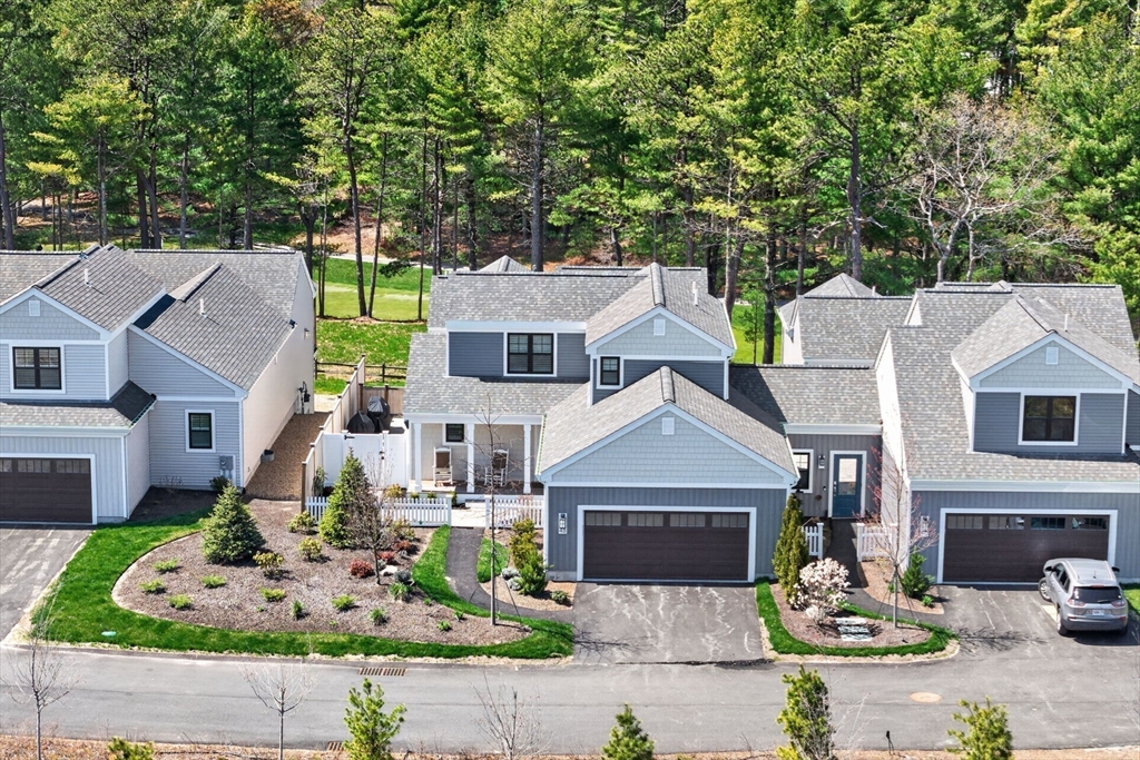 48 Bentgrass Mist, Plymouth, Massachusetts, 3 Bedrooms Bedrooms, 8 Rooms Rooms,3 BathroomsBathrooms,Residential,For Sale,Bentgrass Mist,73513965