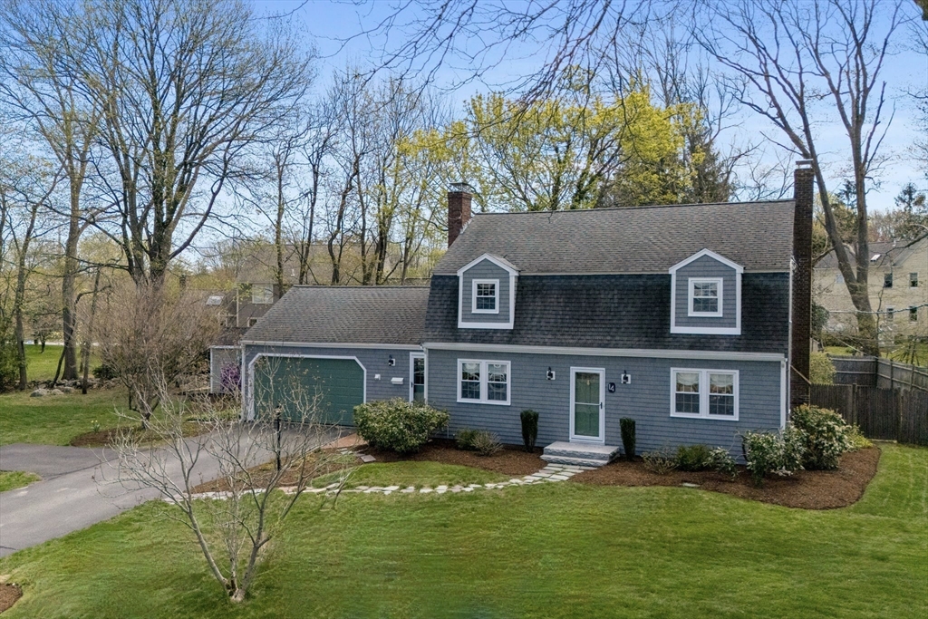 14 Christopher Lane, Scituate, Massachusetts, 4 Bedrooms Bedrooms, 8 Rooms Rooms,2.5 BathroomsBathrooms,Residential,For Sale,Christopher Lane,73514001