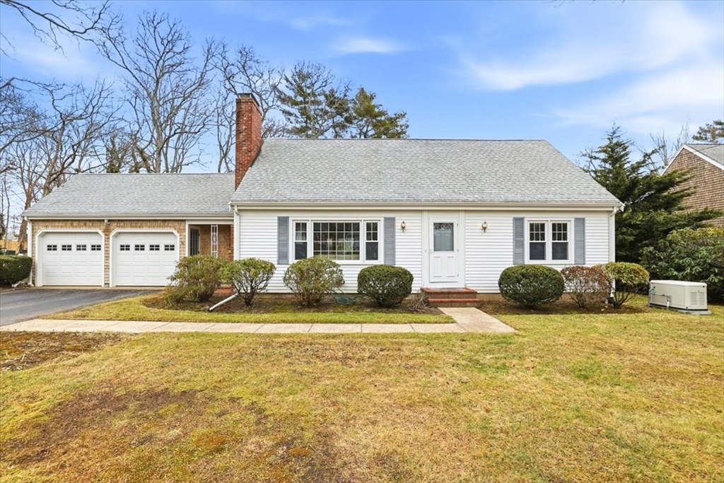 25 Coleridge Drive, Falmouth, Massachusetts, 4 Bedrooms Bedrooms, 7 Rooms Rooms,2.5 BathroomsBathrooms,Residential,For Sale,Coleridge Drive,73497013