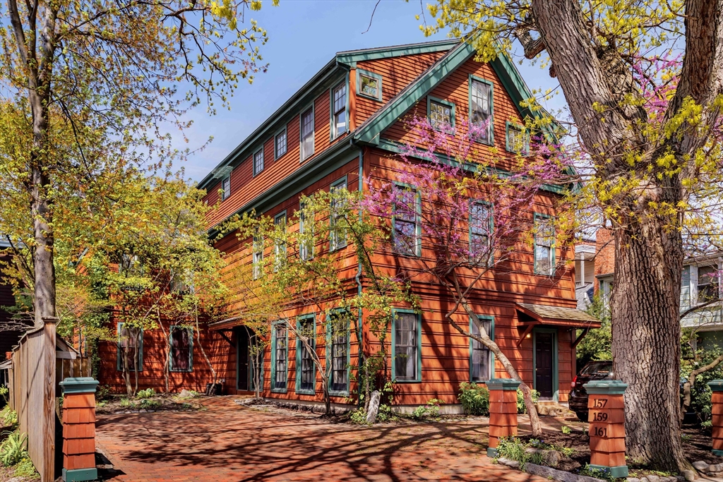 159 Cherry Street, Cambridge, Massachusetts, 2 Bedrooms Bedrooms, 4 Rooms Rooms,1 BathroomBathrooms,Residential,For Sale,Cherry Street,73514004