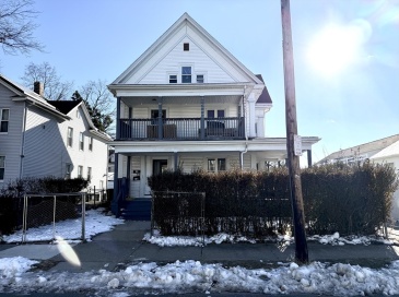 21 Merwin St, Springfield, Massachusetts, 11 Bedrooms Bedrooms, 14 Rooms Rooms,3 BathroomsBathrooms,Residential Income,For Sale,Merwin St,73484440