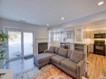 26 Drake Circle, Walpole, Massachusetts, 2 Bedrooms Bedrooms, 5 Rooms Rooms,2.5 BathroomsBathrooms,Residential,For Sale,Drake Circle,73483896