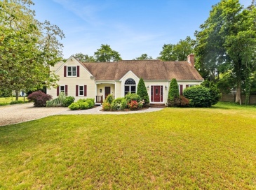 12 Phoebes Close, Orleans, Massachusetts, 4 Bedrooms Bedrooms, 9 Rooms Rooms,3.5 BathroomsBathrooms,Residential,For Sale,Phoebes Close,73389207 12 Phoebes Close, Orleans, Massachusetts, 4 Bedrooms Bedrooms, 9 Rooms Rooms,3.5 BathroomsBathrooms,Residential,For Sale,Phoebes Close,73389207