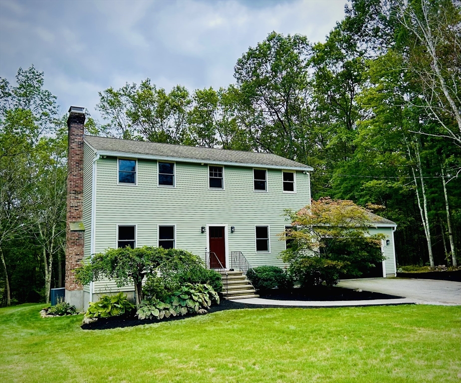 87 West St, Westford, Massachusetts, 4 Bedrooms Bedrooms, 7 Rooms Rooms,2.5 BathroomsBathrooms,Residential Lease,For Rent,West St,73514056