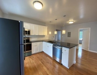 1 Westford Pl, Boston, Massachusetts, 3 Bedrooms Bedrooms, 5 Rooms Rooms,2 BathroomsBathrooms,Residential Lease,For Rent,Westford Pl,73514179