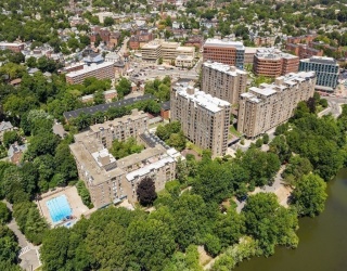 33 Pond Ave, Brookline, Massachusetts, 1 Bedroom Bedrooms, 3 Rooms Rooms,1 BathroomBathrooms,Residential,For Sale,Pond Ave,73514245